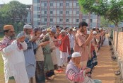 বৃষ্টির আশায় জয়পুরহাটে ইস্তিসকার নামাজ আদায়