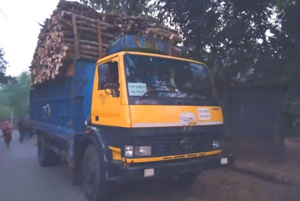 মোটরসাইকেল-ট্রাকের সংঘর্ষে নিহত ২